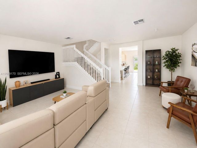 3476 W 114th Terrace 1, Hialeah, FL 33018
