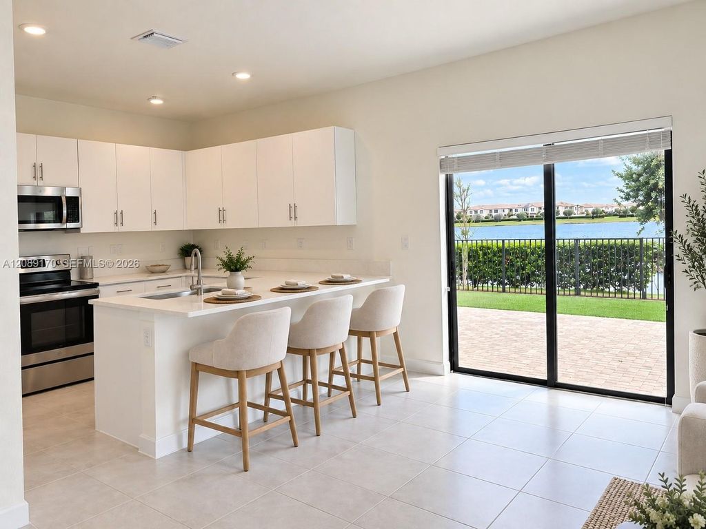 3476 W 114th Terrace 1, Hialeah, FL 33018