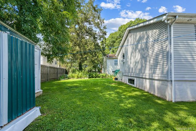 142 N 27th Street, Wheatley Heights, NY 11798