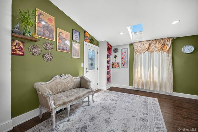 142 N 27th Street, Wheatley Heights, NY 11798