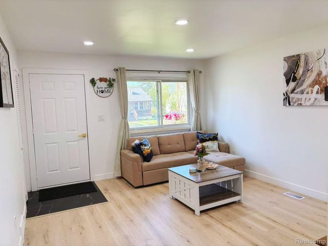 1567 Leroy Street, Ferndale, MI 48220