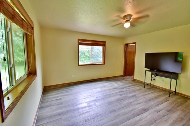 8967 165th Avenue SE, Becker, MN 55308