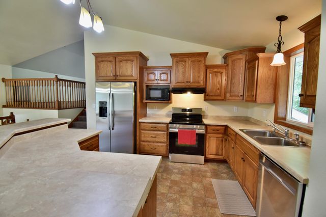 8967 165th Avenue SE, Becker, MN 55308