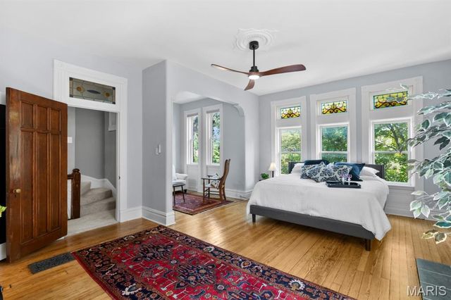 2346 Albion Place, St Louis, MO 63104