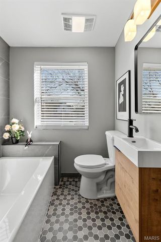 2346 Albion Place, St Louis, MO 63104