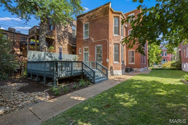 2346 Albion Place, St Louis, MO 63104