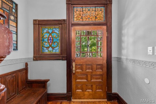 2346 Albion Place, St Louis, MO 63104