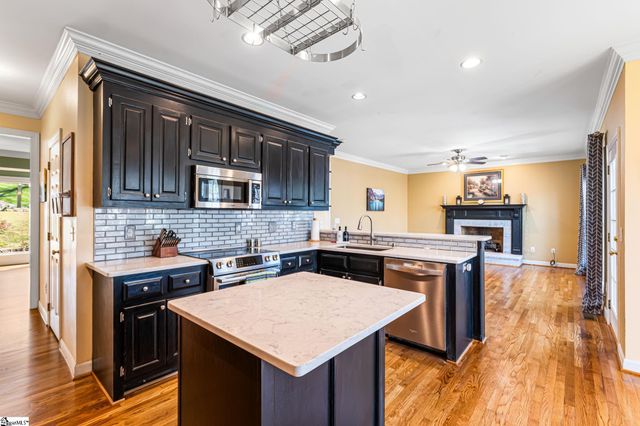 3 Mallard Ridge Place, Simpsonville, SC 29680