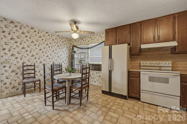 650 Old Wilkesboro Road Extension, Taylorsville, NC 28681