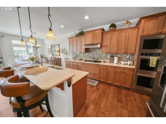 331 Se 13TH Pl, Canby, OR 97013
