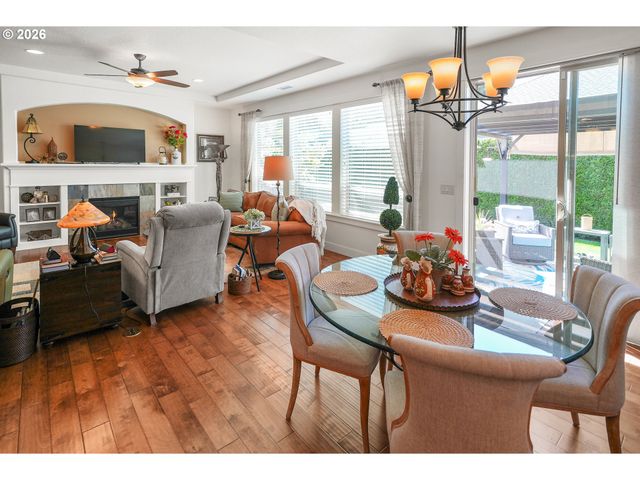 331 Se 13TH Pl, Canby, OR 97013
