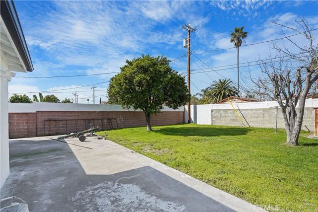 11031 Lull Street, Sun Valley, CA 91352