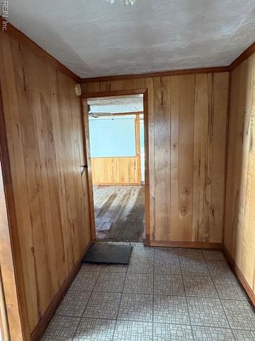 208 Wellons ST, Suffolk, VA 23434