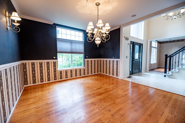 2255 Radcliffe Drive, Troy, MI 48085