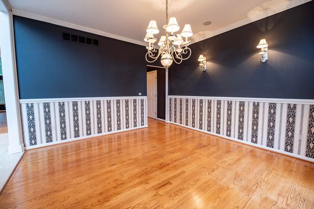 2255 Radcliffe Drive, Troy, MI 48085