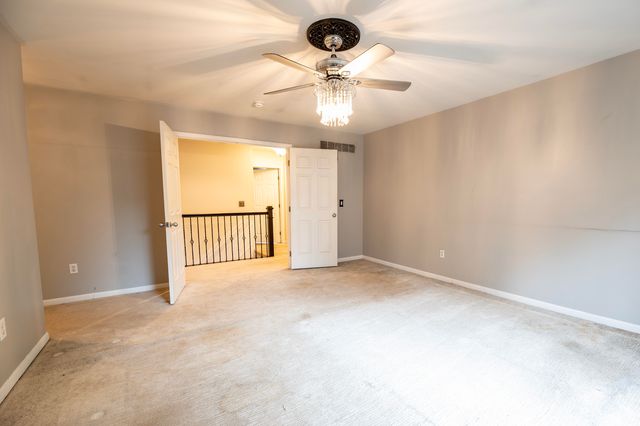 2255 Radcliffe Drive, Troy, MI 48085