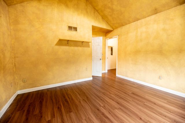 2255 Radcliffe Drive, Troy, MI 48085