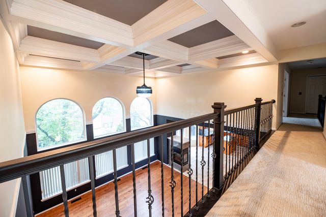 2255 Radcliffe Drive, Troy, MI 48085