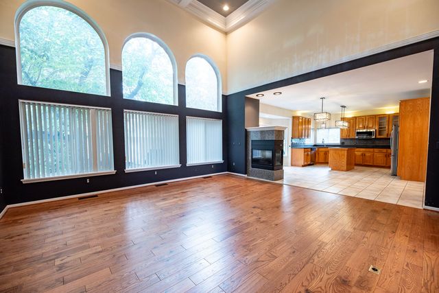 2255 Radcliffe Drive, Troy, MI 48085
