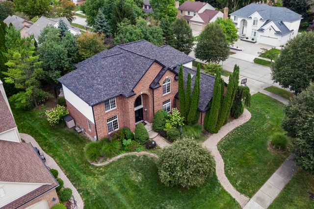 2255 Radcliffe Drive, Troy, MI 48085