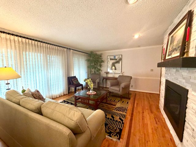 1736 Eagle Drive, Hixson, TN 37343