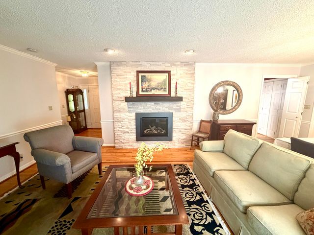 1736 Eagle Drive, Hixson, TN 37343