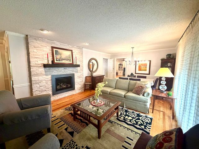 1736 Eagle Drive, Hixson, TN 37343