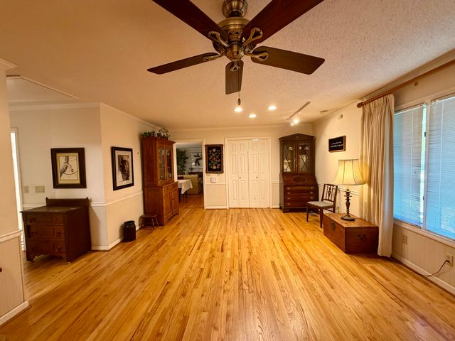 1736 Eagle Drive, Hixson, TN 37343