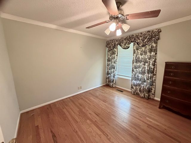 1736 Eagle Drive, Hixson, TN 37343