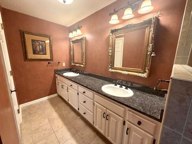 1736 Eagle Drive, Hixson, TN 37343