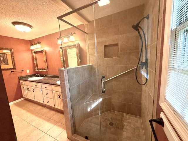 1736 Eagle Drive, Hixson, TN 37343