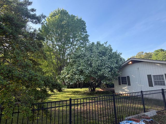 1736 Eagle Drive, Hixson, TN 37343