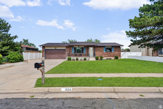 1224 W 550 ST, Clearfield, UT 84015