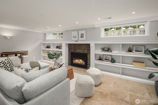 5230 NE 75th Street, Seattle, WA 98115