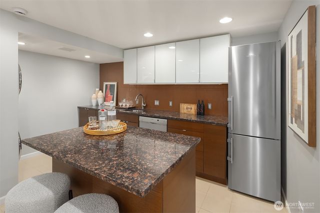5230 NE 75th Street, Seattle, WA 98115