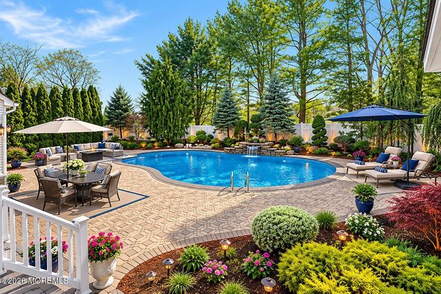 5 Cherry Point Court, Morganville, NJ 07751
