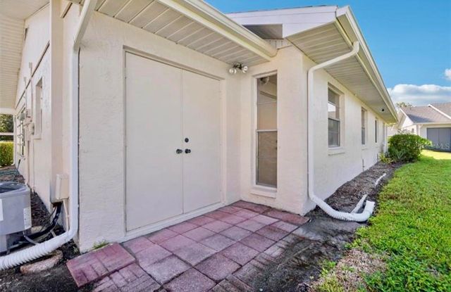 2304 GLENMORE CIRCLE 327, Sun City Center, FL 33573