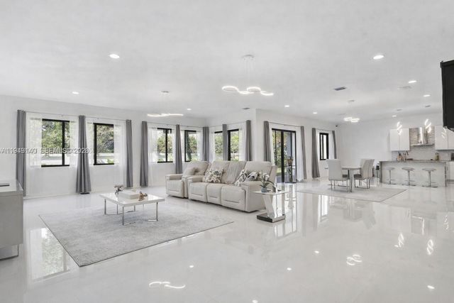 4406 SW 178th Ave, Miramar, FL 33029