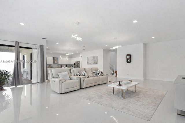 4406 SW 178th Ave, Miramar, FL 33029