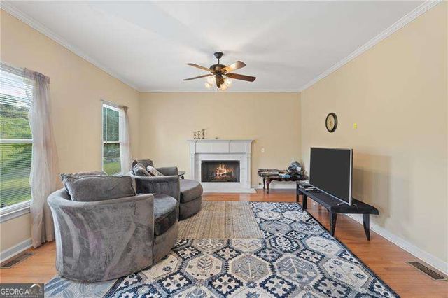135 Mccook Way NW, Kennesaw, GA 30144