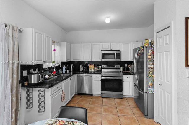 8242 NW 107th Court 812, Doral, FL 33178
