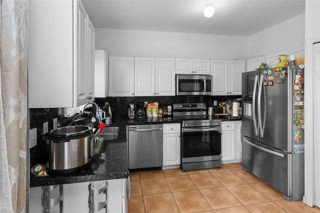 8242 NW 107th Court 812, Doral, FL 33178