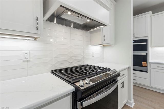 1308 Narrow WAY, Virginia Beach, VA 23451