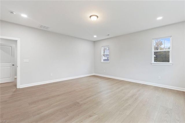 1308 Narrow WAY, Virginia Beach, VA 23451