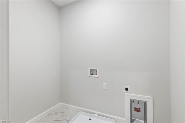 1308 Narrow WAY, Virginia Beach, VA 23451