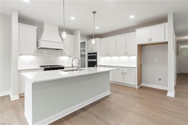 1308 Narrow WAY, Virginia Beach, VA 23451