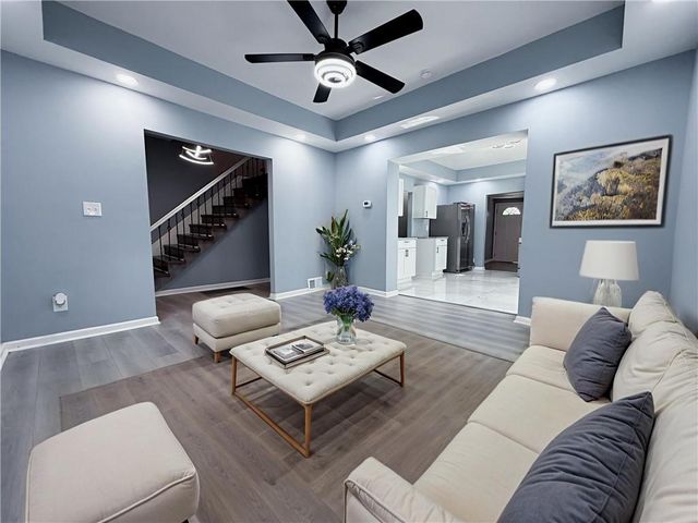 4121 Woodland Avenue, Kansas City, MO 64110