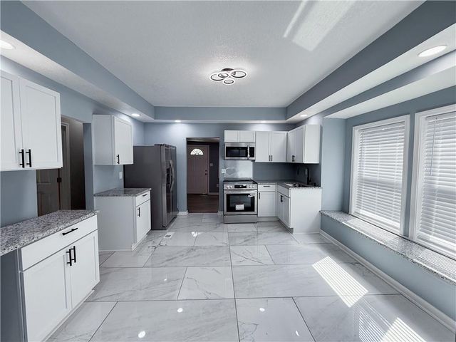 4121 Woodland Avenue, Kansas City, MO 64110