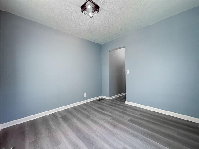 4121 Woodland Avenue, Kansas City, MO 64110