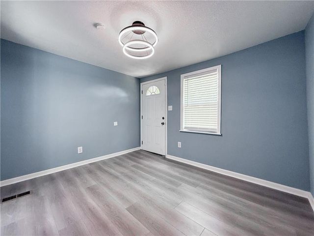 4121 Woodland Avenue, Kansas City, MO 64110